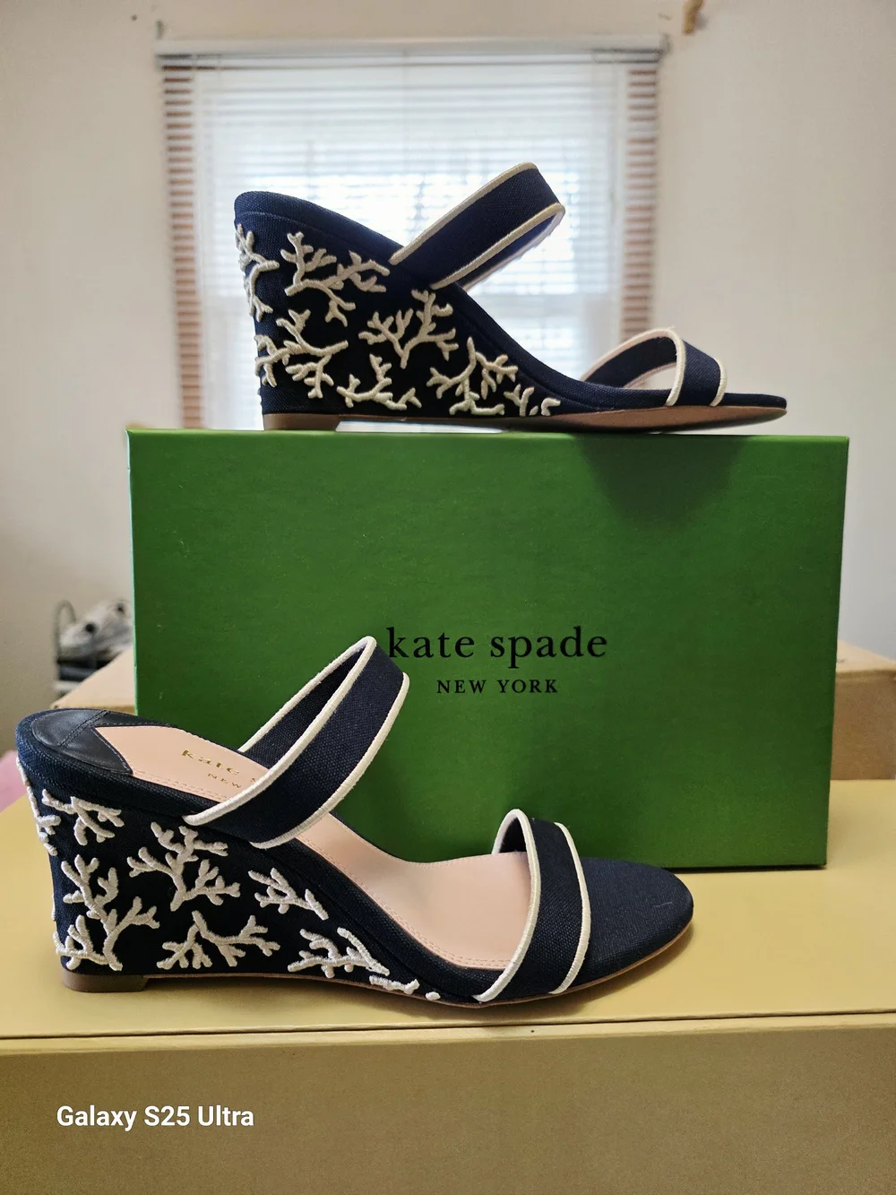 Kate Spade Santorini Wedges In Blazer Blue/Cream  Size 7B